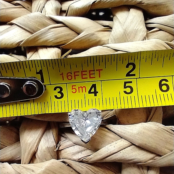 Gold Ring 14k Solid White Gold CZ Heart Shaped Ring - Picture 15 of 15